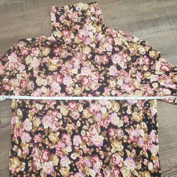 Black and Yellow Floral Long Sleeve Turtleneck by H & M size Small - Picture 5 of 10